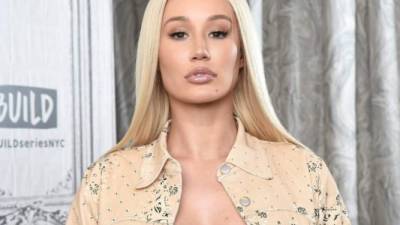 Amethyst Amelia Kelly, más conocida como Iggy Azalea, es una rapera, compositora y modelo australiana.