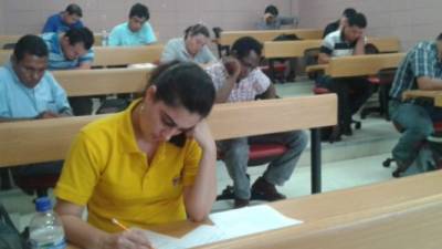 Más de 300 estudiantes compiten en olimpiadas de matemáticas en San Pedro Sula.