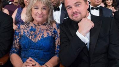 Irmelin Indenbirken con su hijo Leonardo DiCaprio.