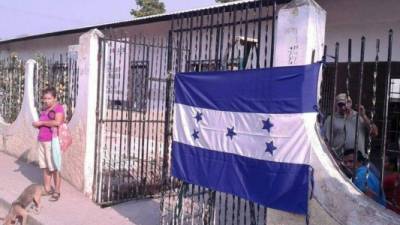 Los padres y madres de familia de la escuela Marcos García de Santa Bárbara no enviaron a sus hijos en señal de protesta contra la jornada extendida.