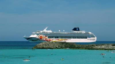 Las principales empresa de cruceros buscan garantizar la seguridad de los turistas nacionales y extranjeros, por ello se reúnen con el ministro Arturo Corrales.