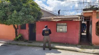 Varias de las casas fueron allanadas en Tegucigalpa.