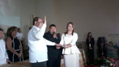 El alcalde de El Progreso, Yoro, Alexander López, tomó posesión este domingo de su tercer período de gobierno municipal.