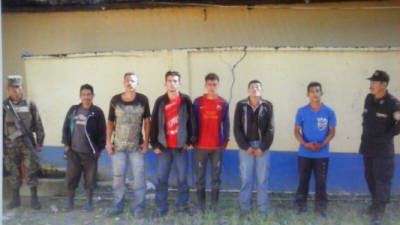 Los seis supuestos miembros de la banda de delincuentes fueron detenidos en Comayagua.