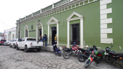 El edificio municipal y todas las estaciones de bombeo y pozos se quedaron sin luz.