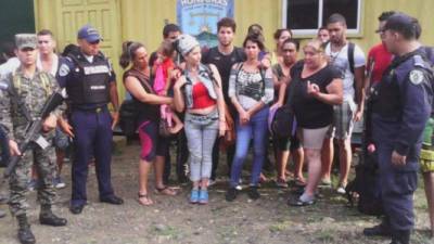 Foto de archivo de cubanos detenidos en Honduras.