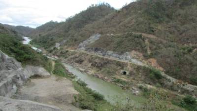 Esta represa ayudará a suministrar energía al litoral atlántico.