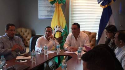 El alcalde Calidonio con el ministro Wilfredo Cerrato