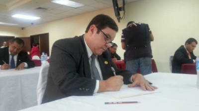 Jorge Rivera Avilés, presidente del Poder Judicial, durante el examen sicométrico.