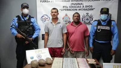 Los detenidos fueron identificados como Lester Banegas Alemán (32) y Webster Warren Méndez (40).