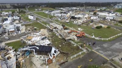 El huracán Dorian dejó las primeras escenas de destrucción en Carolina del Norte donde tornados derivados del ciclón de categoría 3 arrasaron varias comunidades cercanas a la costa.