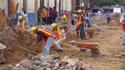 Los trabajos avanzan con buen suceso para estar listo el paseo en las próximas semanas.