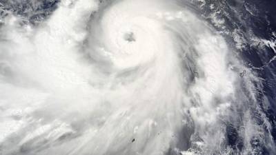 Visto desde el espacio, el tifón Neoguri cubre todo el territorio japonés.