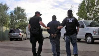 Según ICE, la muerte de este hombre fue a causa de complicaciones asociadas al covid-19. Foto AFP