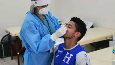 Antony Lozano ha sido diagnosticado con coronavirus y por ende, no jugará ante Guatemala.