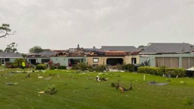 Las tormentas causaron severos daños a decenas de viviendas en el sur de Estados Unidos./Twitter.