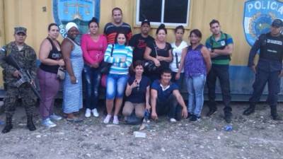 Los cubanos fueron detenidos por policías y militares hondureños.