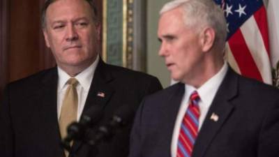 En la imagen, el secretario de Estado Mike Pompeo y el vicepresidente Mike Pence.