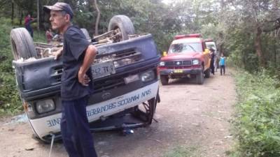 De 23 personas nueve resultaron heridos por las vueltas que dio el vehículo.