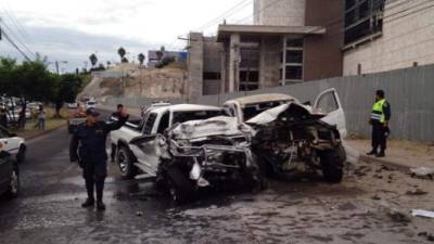 En el accidente fallecieron dos conductores. Foto @radiohrn