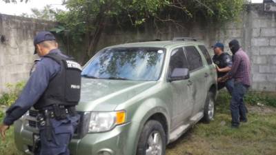 El vehículo fue encontrado en una casa abandonada en la colonia Celeo Gonzales del sector Planeta.