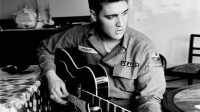 Un video de Elvis Presley cantando la famosa canción mexicana 'Guadalajara, Guadalajara' ya ha sobrepasado los dos millones de visitas.