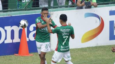 Alexy Vega celebrando su gol en el triunfo de 2-1 del Marathón ante Olancho FC.