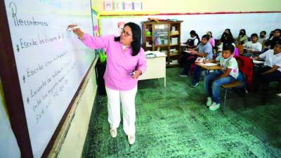 Docentes protestarán este lunes en varias instituciones.