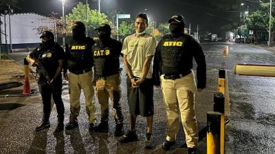 Kevin Eduardo Rosales fue detenido en Chiapas, México, los policías de aquel país lo entregaron a las autoridades de Honduras.