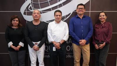 La primera junta directiva de Cosecha quedó integrada así: como presidente, Edward Bardales; vicepresidente, Marlon Escoto; secretario, Arnoldo Solís; vocal 1, Silvia Matute y vocal 2, Martha Benavides.