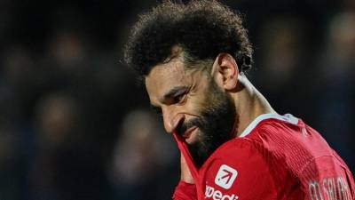 Mohamed Salah lamentando la eliminación del Liverpool