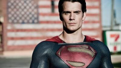 Henry Cavill es muy conocido por su papel de Clark Kent/Superman en la película “El hombre de acero”.
