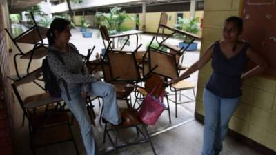 Los estudiantes del MEU anunciaron la suspensión de la huelga de hambre pero no así, abandonar la toma de los edificios. Foto Archivo.