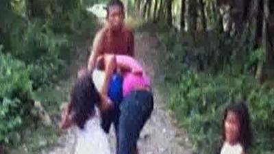 Captura del video de TN5 donde muestra como una mujer es víctima de violencia en Honduras.