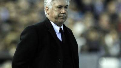 Carlo Ancelotti, durante el partido en Valencia.