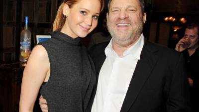 Jennifer Lawrence y Harvey Weinstein en una foto de archivo.