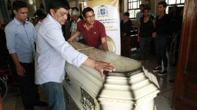 En una parroquia capitalina se pidió el eterno descanso de la joven universitaria.