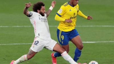 Antony Lozano no pudo marcar la diferencia en la goleada que sufrió Cádiz ante Real Madrid. Foto EFE.