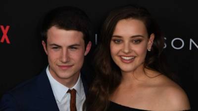 Los protagonistas de la serie '13 razones', Dylan Minnette y Katherine Langford en una foto de archivo. AFP.