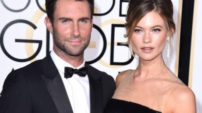 Adam Levine y Behati Prinsloo están felices con la llegada de su hija Dusty Rose Levine.