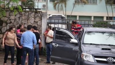 Los familiares de Raúl Villanueva Chinchilla retiraron su cadáver de la morgue ayer .