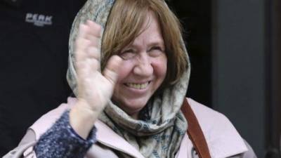 El Nobel de Literatura de este año ha reconocido por primera vez el reportaje periodístico en la figura de la bielorrusa Svetlana Alexiévich.
