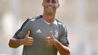 Cristiano Ronaldo fue el fichaje estrella de la Juventus de Turín, que pagó 100 millones de euros al Real Madrid por hacerse con sus servicios. FOTO JUVENTUS.