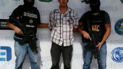 Edin Ovidio Martínez Díaz (22) fue capturado en el municipio de Mapulaca, Lempira. Foto Red Informativa.