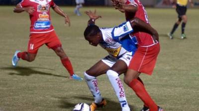 El Victoria empató en la primera vuelta contra Real Sociedad.