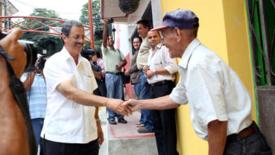 Mauricio Villeda ha tenido una agenda de intensa actividad política. El fin de semana estuvo en la zona norte. Ayer inauguró obras.