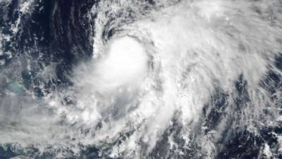 El ciclón Nicole se dirige a las Bermudas.