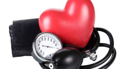 La hipertensión puede causar ataque cardiaco o accidente cerebrovascular (ACV).