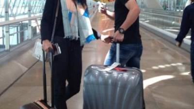 La foto de James llegando al aeropuerto de España ha incrementado los rumores de su llegada al Real Madrid.