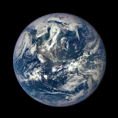 Primera imagen completa de la Tierra después de 43 años